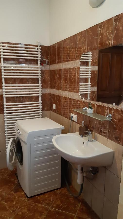 Bajusz Vendeghaz Hotel Tornyosnémeti Buitenkant foto