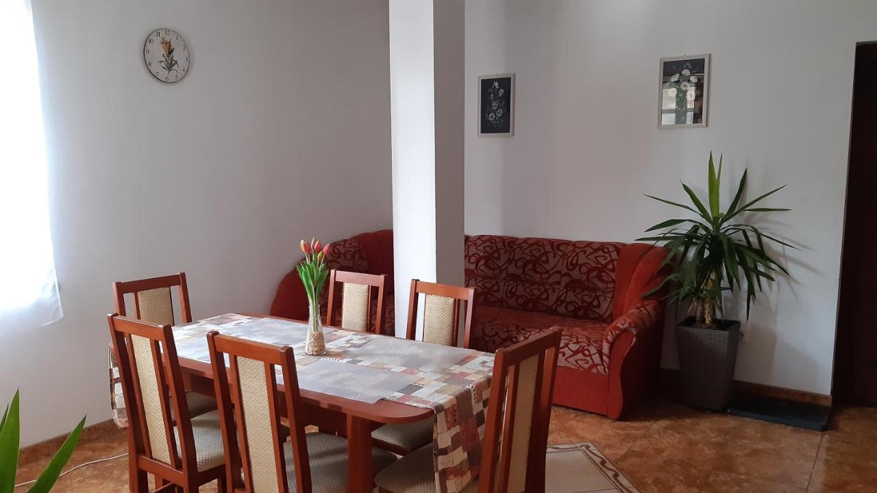Bajusz Vendeghaz Hotel Tornyosnémeti Buitenkant foto
