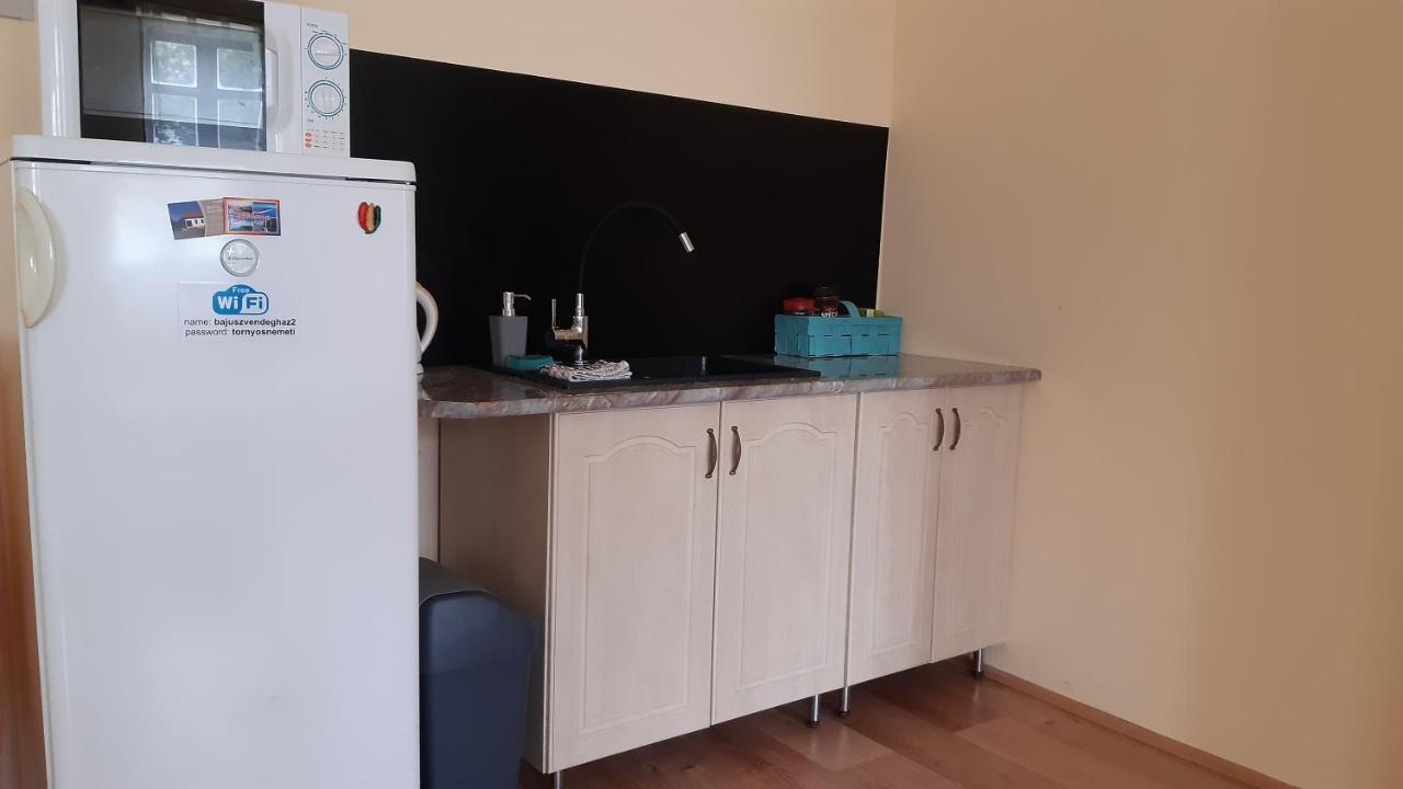 Bajusz Vendeghaz Hotel Tornyosnémeti Buitenkant foto